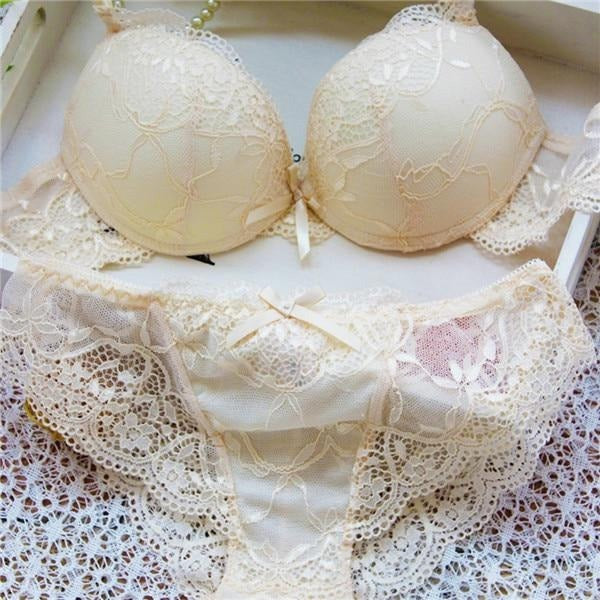 Flourish Lavender Lace Bra With Matching Penty – Push Up & Double Padded Floral Comfort