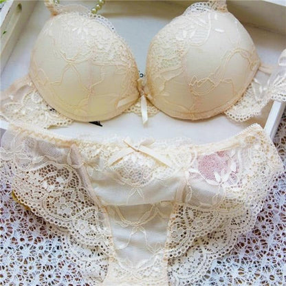 Flourish Lavender Lace Bra With Matching Penty – Push Up & Double Padded Floral Comfort